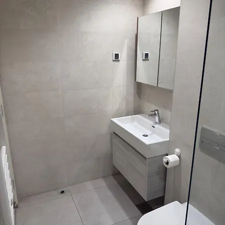 Waterfront Penthouse 17th Last Floor