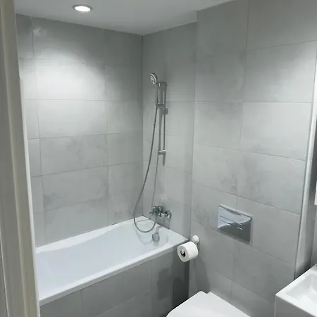 Apartamento Waterfront Penthouse 17th Last Floor Belgrado