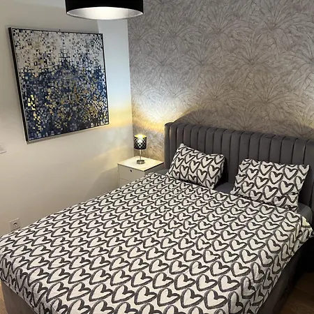 Waterfront Penthouse 17th Last Floor