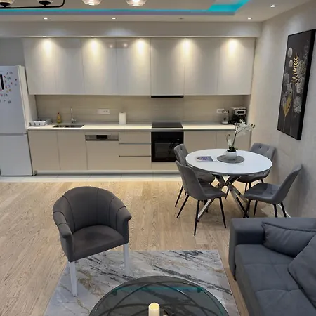 Waterfront Penthouse 17th Last Floor