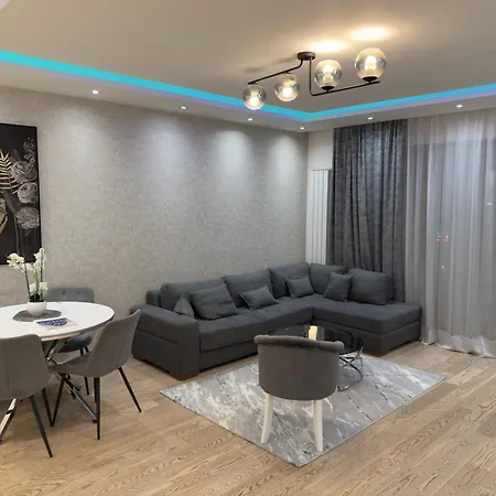 Waterfront Penthouse 17th Last Floor